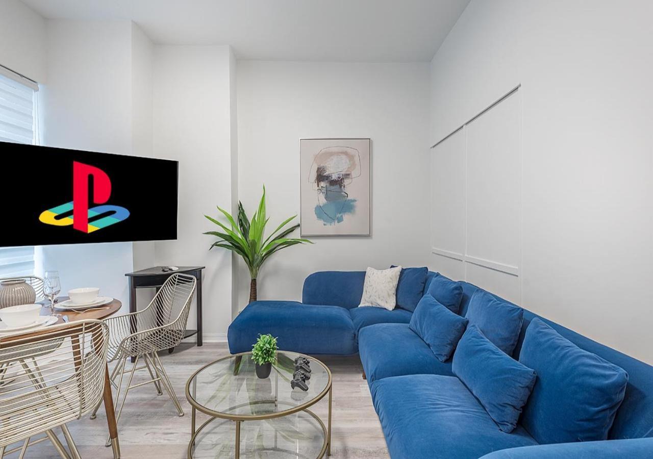 Luxurious 3Bd Apt In Heart Of Downtown Free Parking On-Site 5 Min Walk To Bell Center Montreal Exterior photo