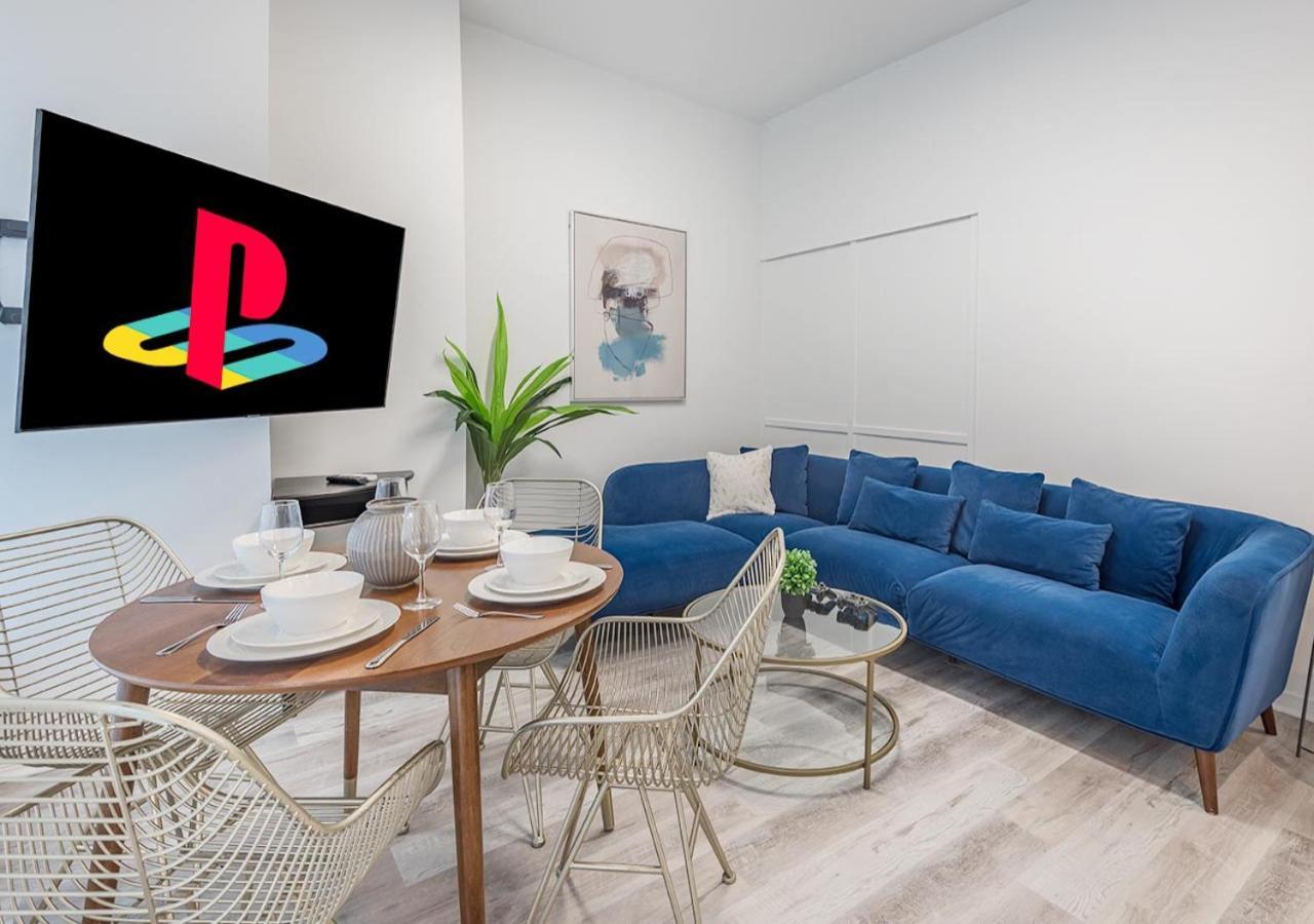 Luxurious 3Bd Apt In Heart Of Downtown Free Parking On-Site 5 Min Walk To Bell Center Montreal Exterior photo