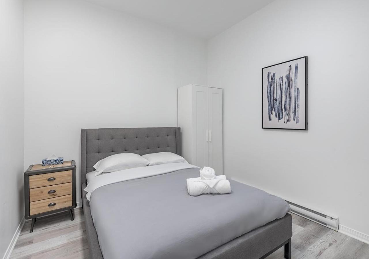 Luxurious 3Bd Apt In Heart Of Downtown Free Parking On-Site 5 Min Walk To Bell Center Montreal Exterior photo
